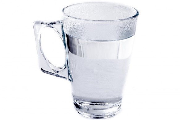 water in een glas