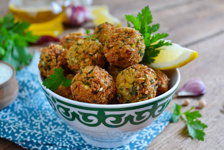 Falafel gebakken in de oven? Gezond kikkererwtenrecept, niet alleen voor veganisten